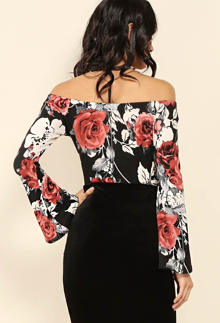 Floral Off-The-Shoulder Bell-Sleeve Top W/ Necklace