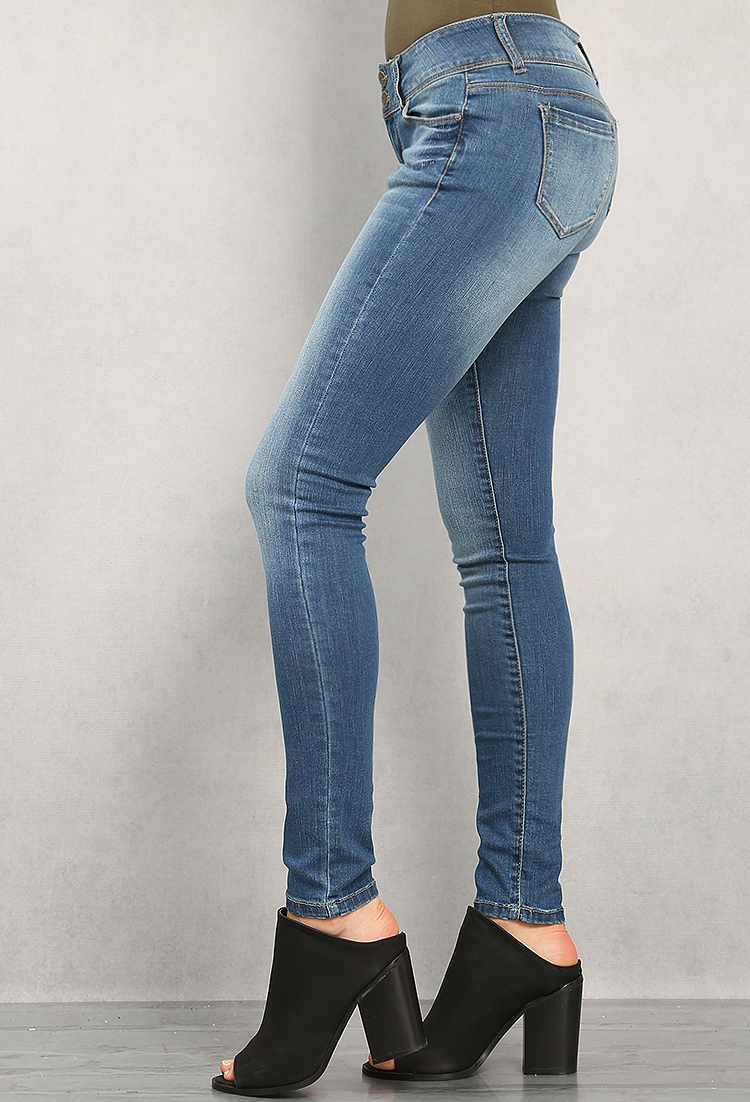 Butts Up! Two-Button Skinny Jeans