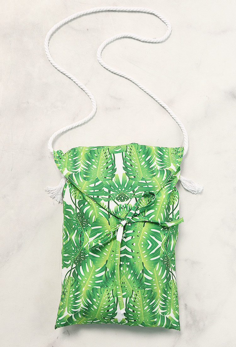 Fringed Palm Leaf Beach Blanket W/ Bag