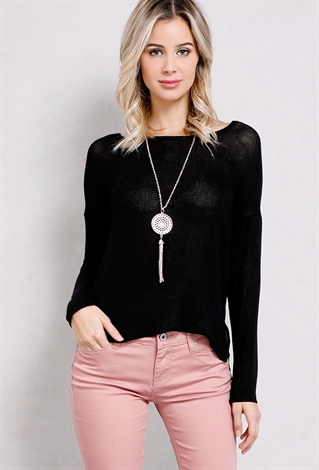Boat Neck Knit Top W/Necklace
