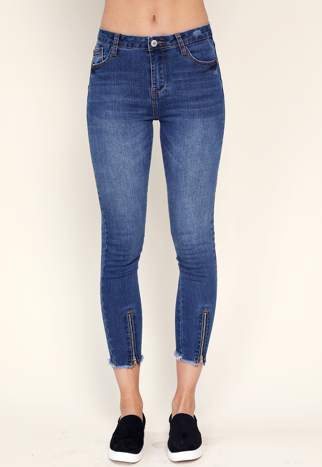 Front-Zip Jeans 