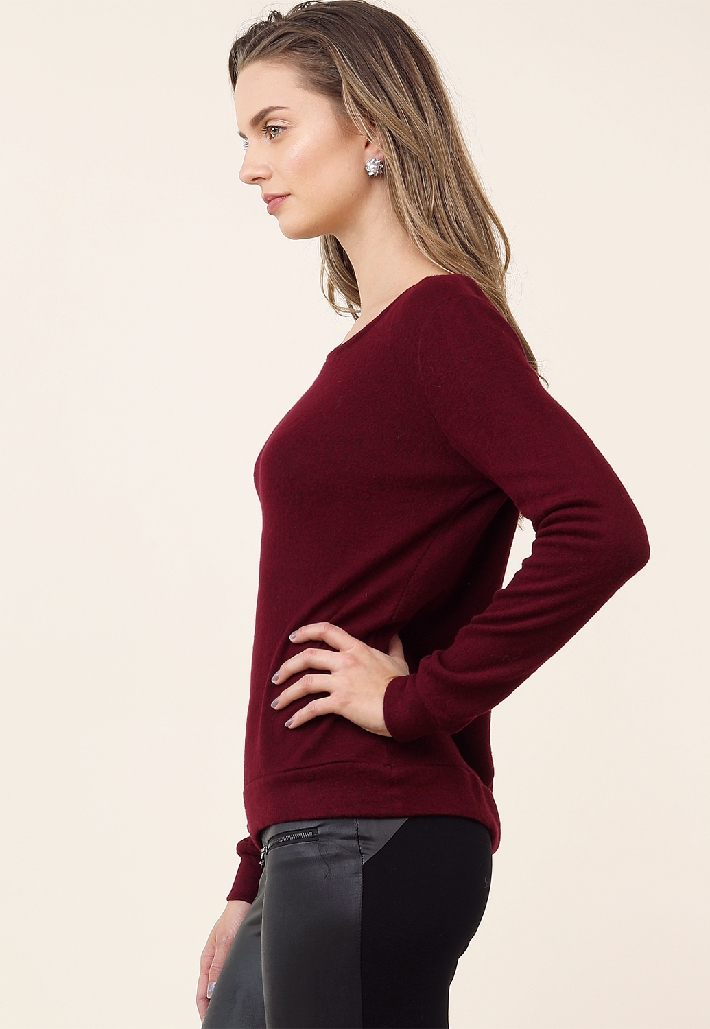 Back Cut-Out Marled Top 