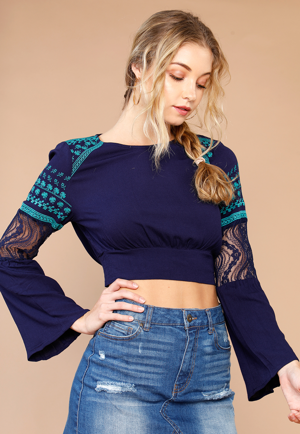 Embroidered Detailed Long Sleeve Top