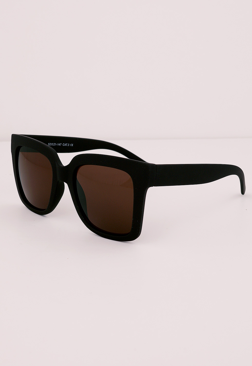 Bold Frame Sunglasses