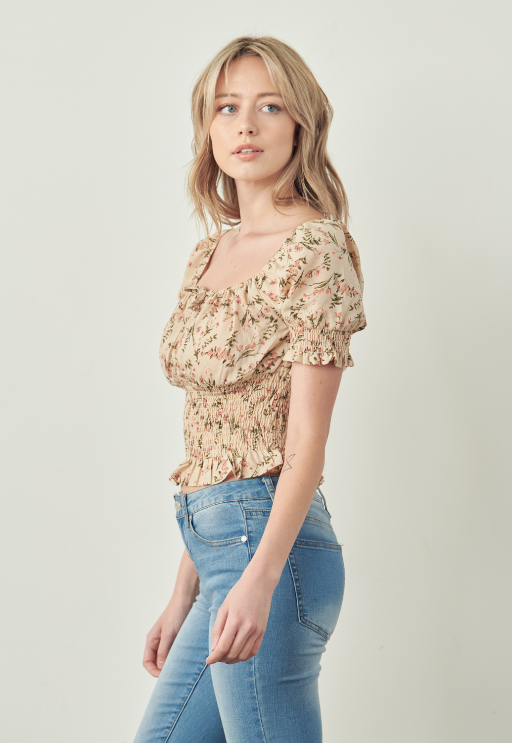 Front Stringed Floral Print Shirred Top