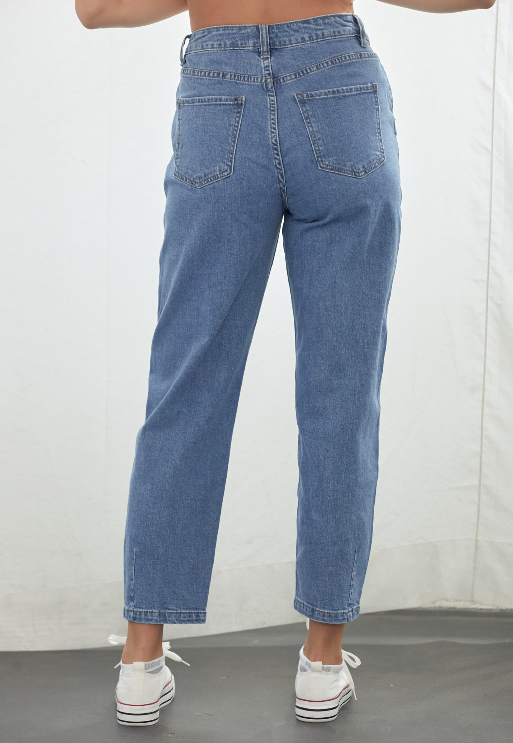High Rise Tapered Balloon Jeans